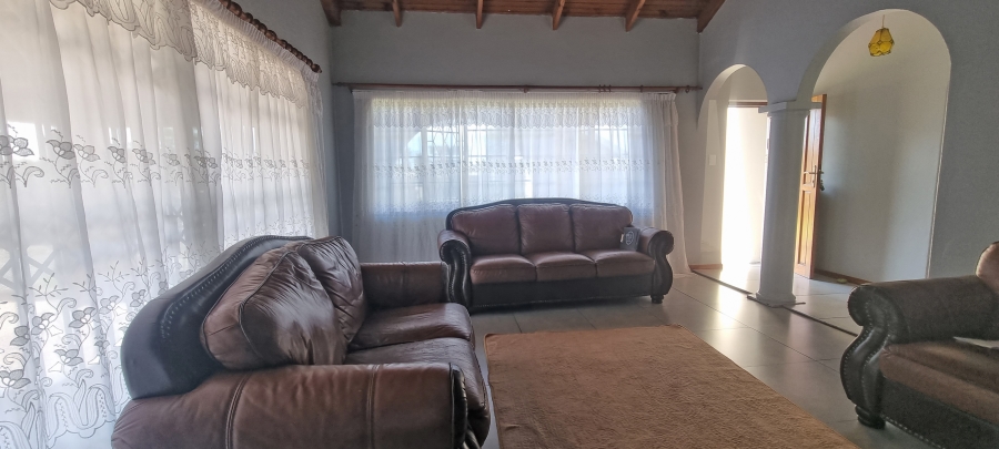 5 Bedroom Property for Sale in Haven Hills Eastern Cape